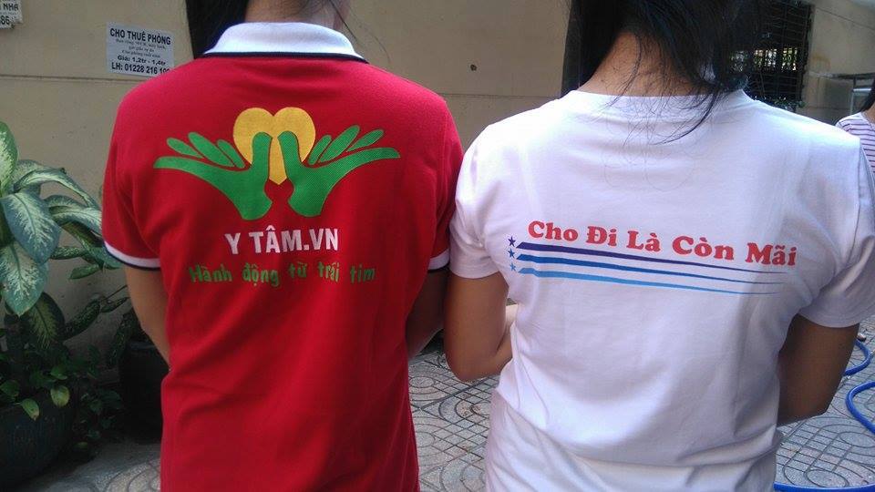Y Tam Kitchen: Sharing Rice, Round 3: A Gift After Christmas