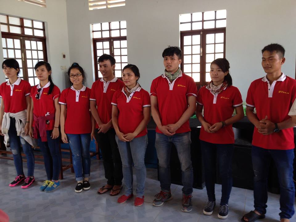 Y Tam Gives Tết Gifts to Villagers in Đức Linh, Bình Thuận, 30/1/2016