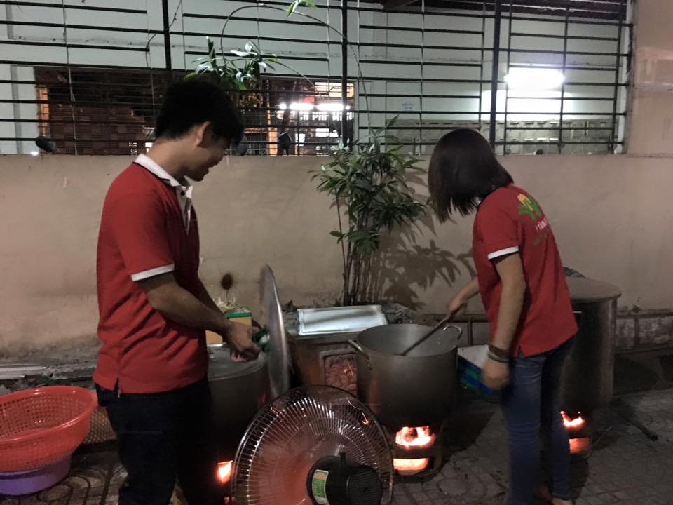 Y Tam Kitchen: Sharing Rice, Round 5: Kicking Off the New Year!