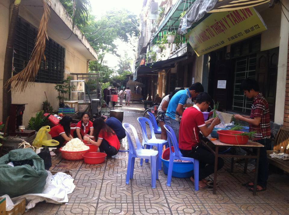 Y Tam Kitchen: Sharing Rice, Round 8