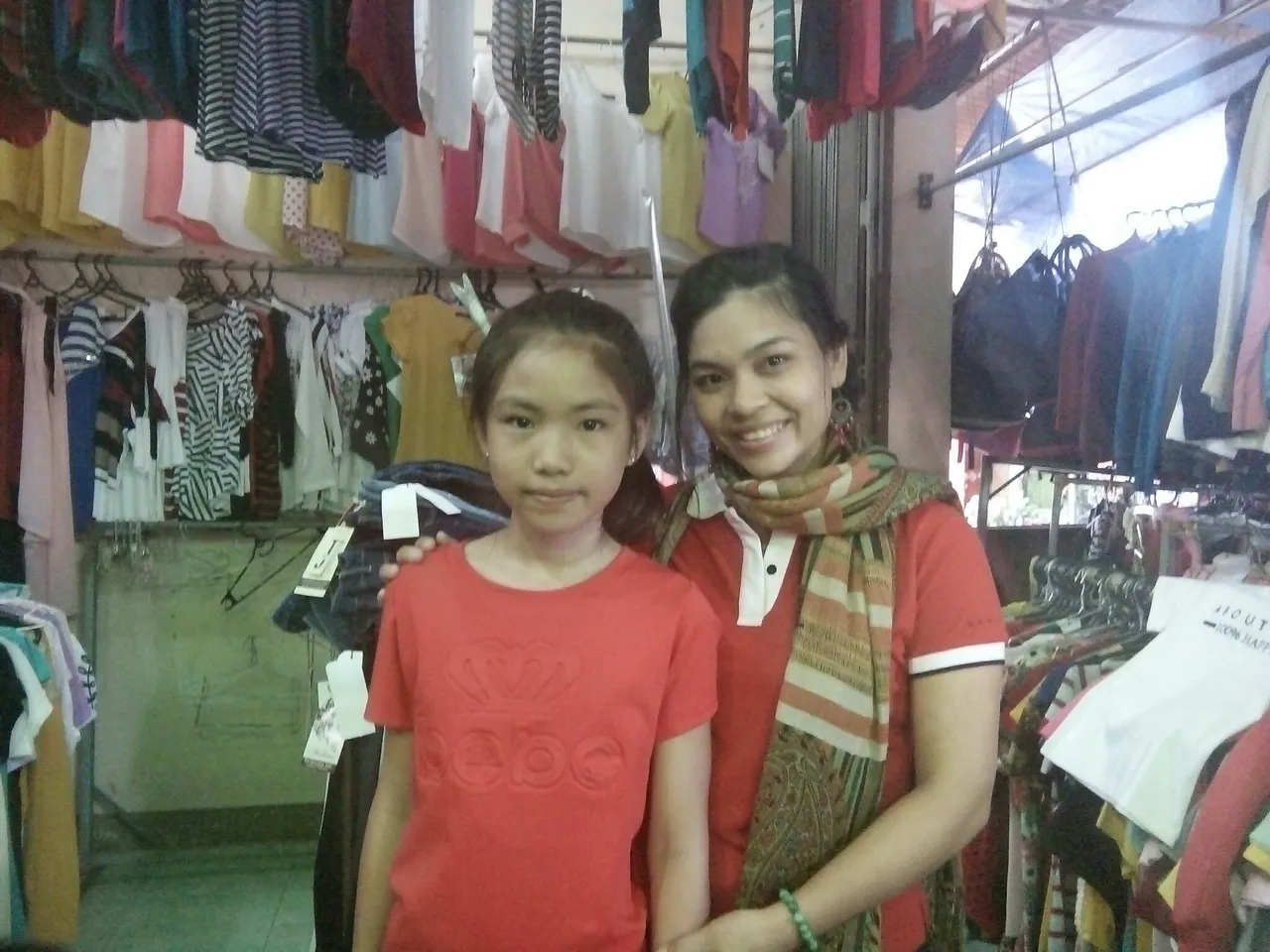 Y Tam Awards a Full Scholarship to Nguyễn Thị Kim Duyên