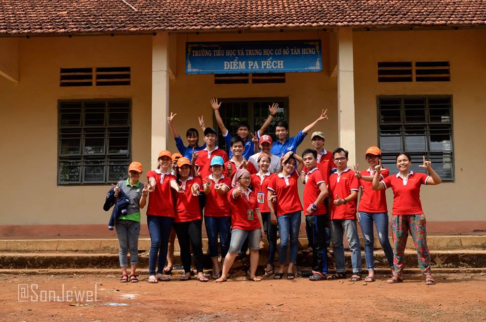 Pa Pếch school site gets a new coat for spring, Tân Hưng, Bình Phước