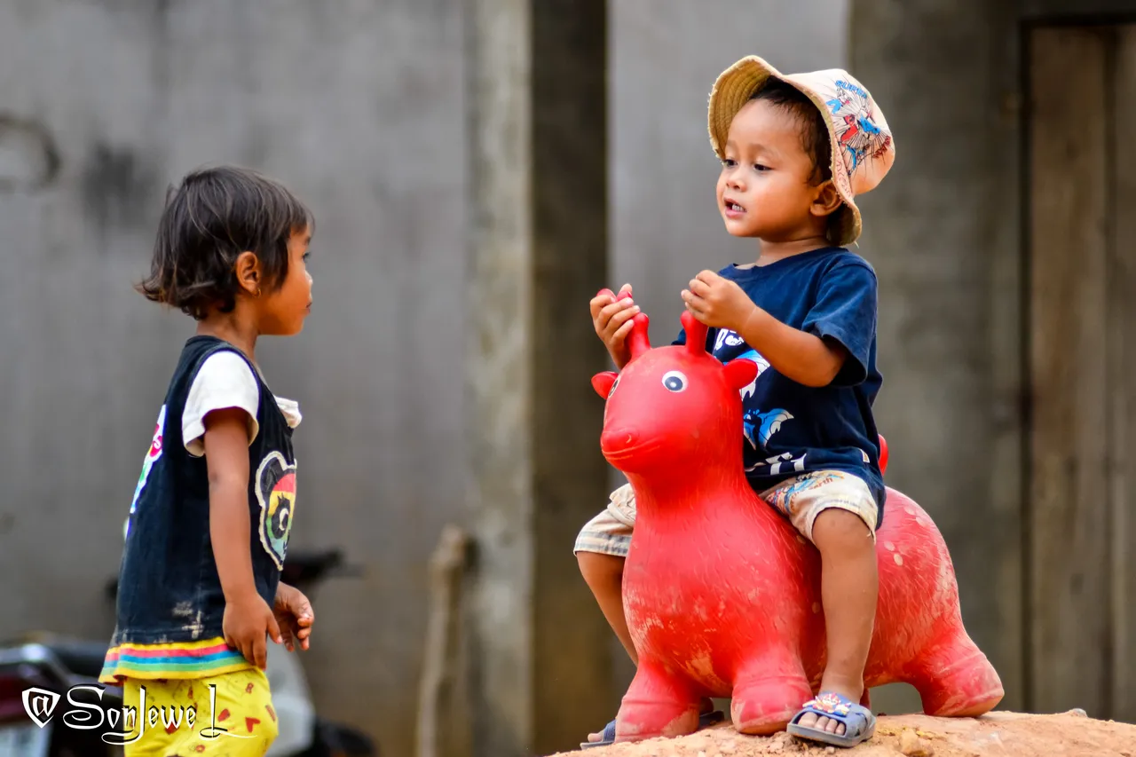 Đạ Nhar – Children Sing Together