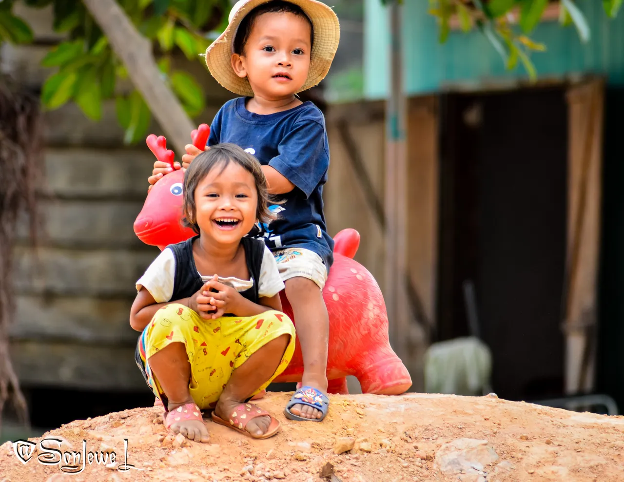 Đạ Nhar – Children Sing Together