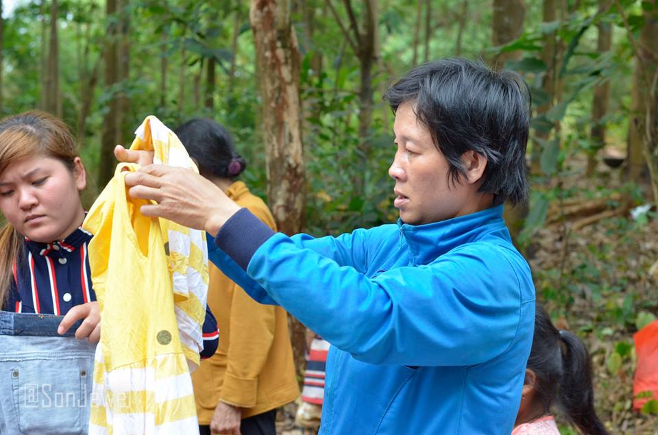 Y Tam collects clothes for ethnic minority villagers
