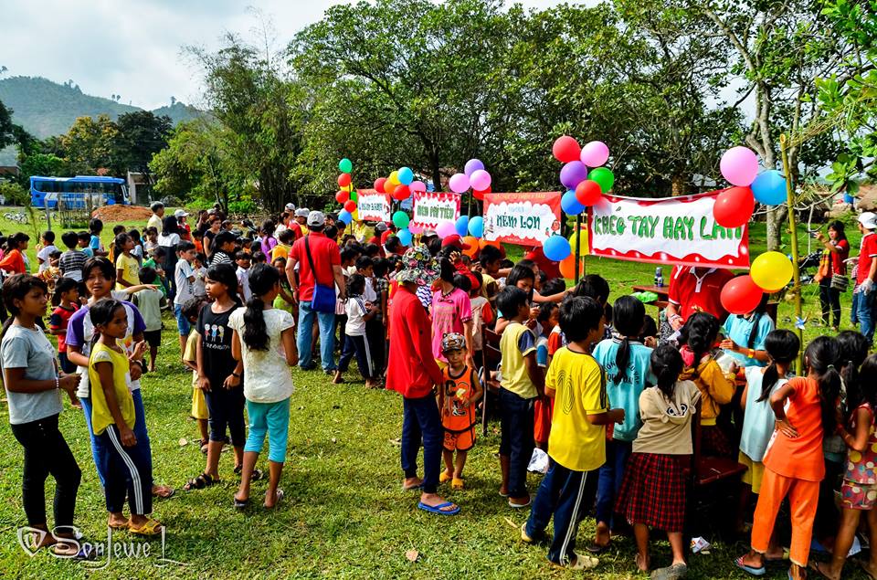 Đạ Nhar – Children Sing Together 1/6/2017
