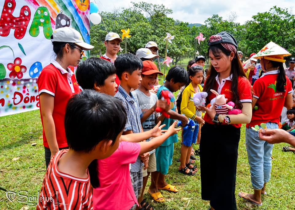 Đạ Nhar – Children Sing Together 1/6/2017