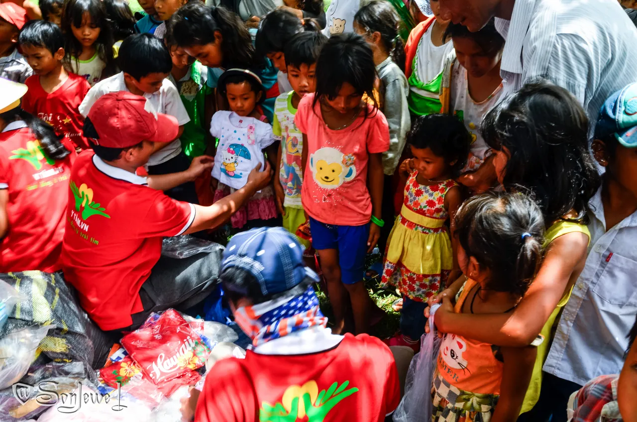 Y Tam collects clothes for ethnic minority villagers