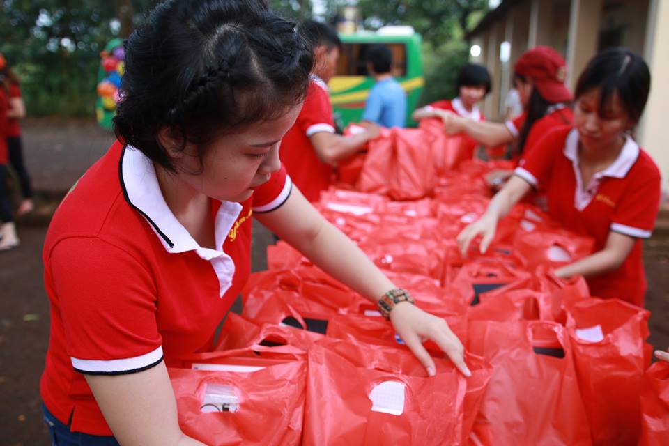 Y Tam Education Support Project: “Lantern Festival”