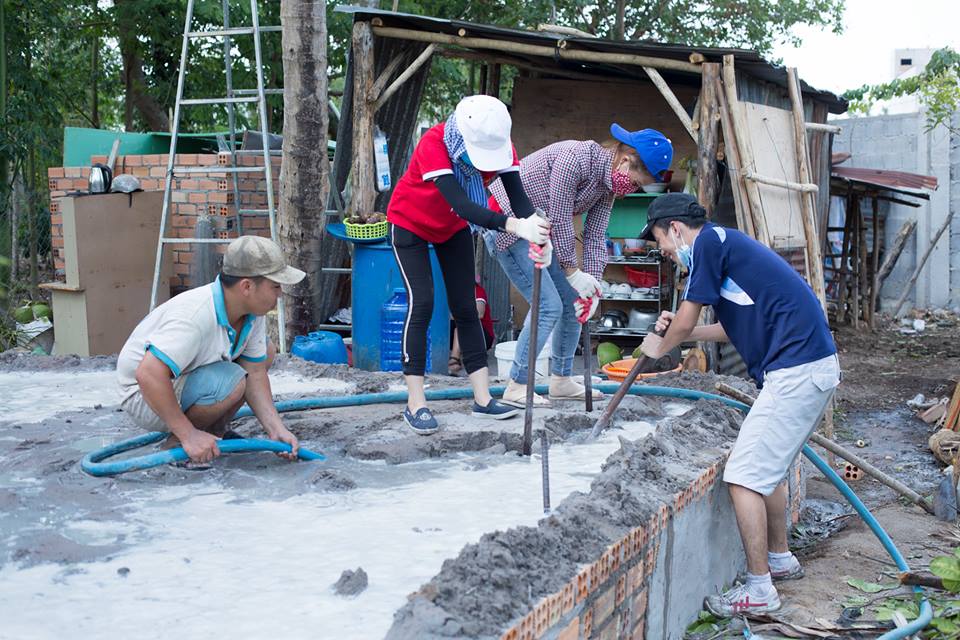 Groundbreaking for a charity house in Đức Linh, Bình Thuận